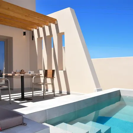 Santorini - - Sleeps 2 - Pool - Parking