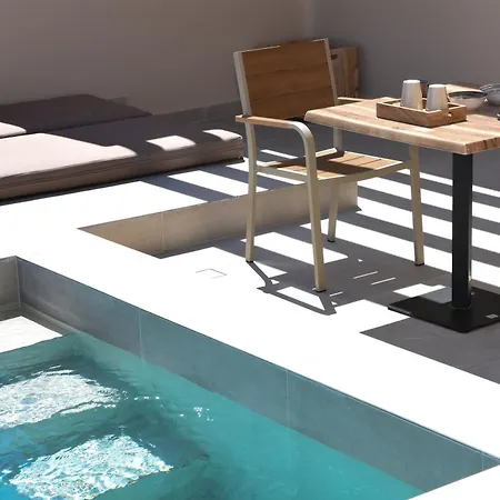 Santorini - - Sleeps 2 - Pool - Parking *
